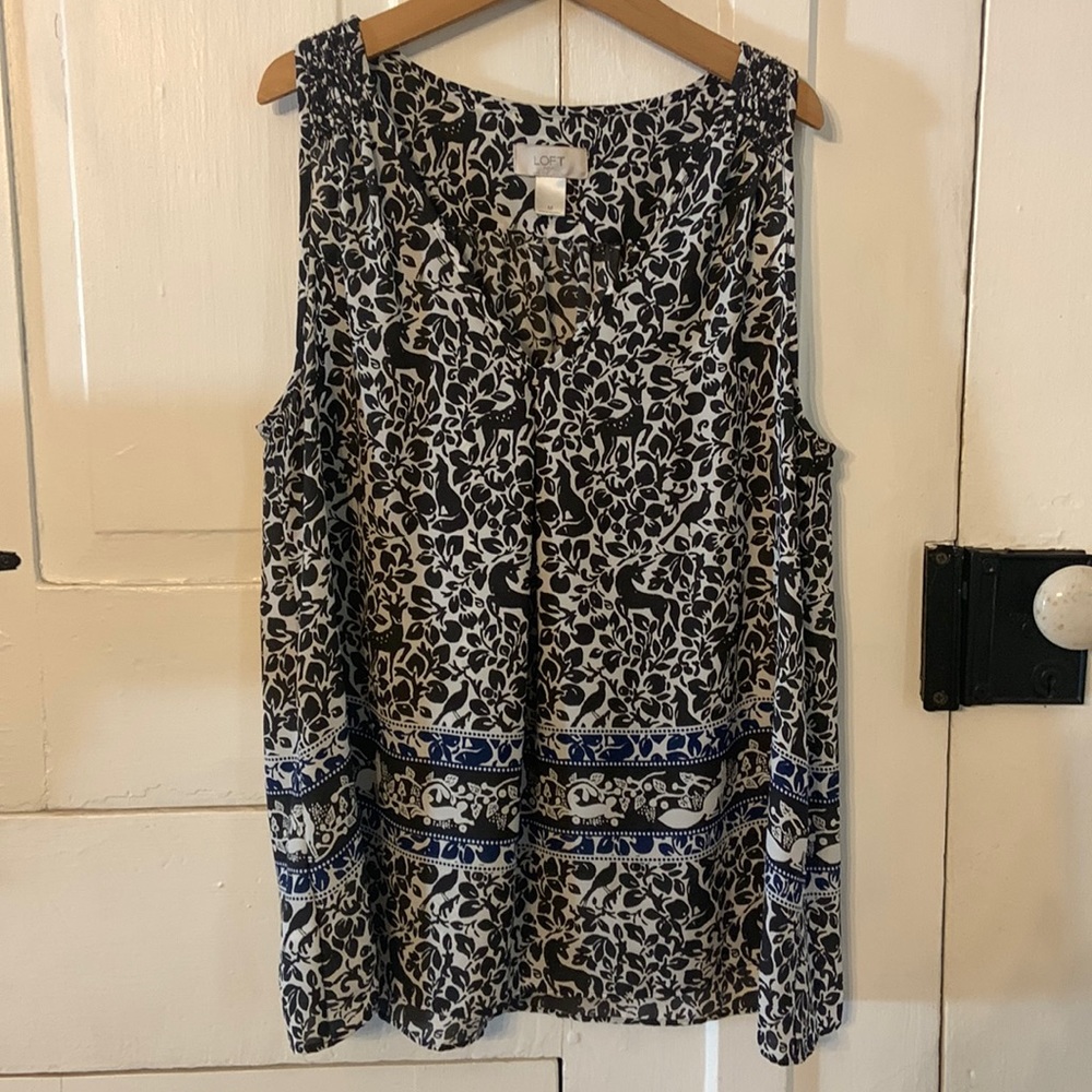 Loft outlet women’s tank. Size M.
